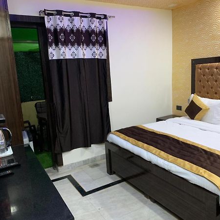 Hôtel N.K. Residency à New Delhi Extérieur photo